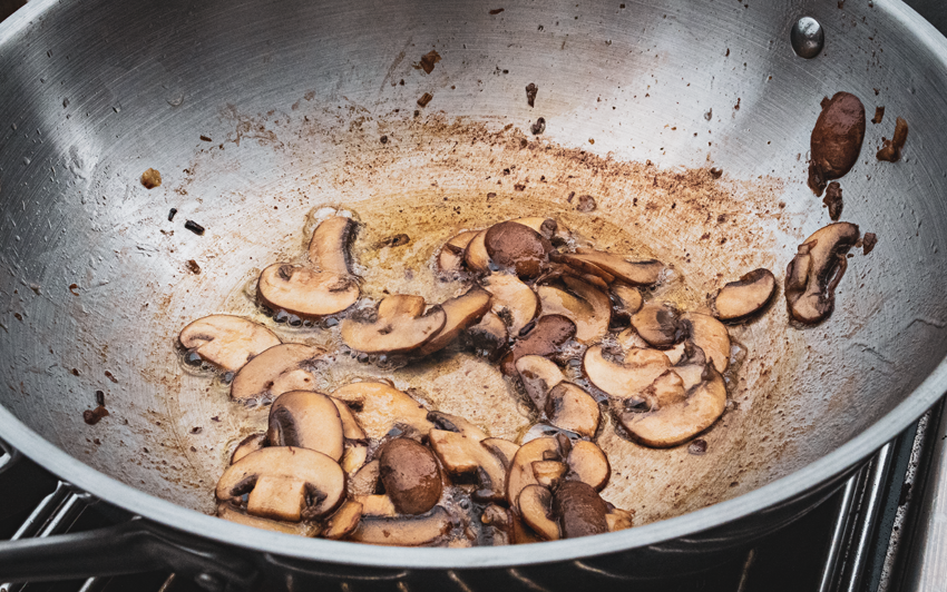 Recipe Blog - Wagyu Tri-Tip Roast - Mushrooms
