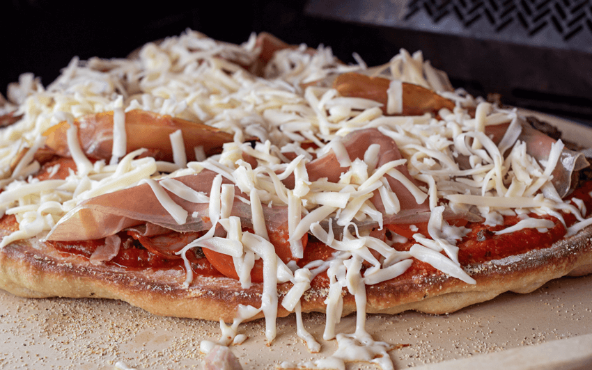 RecipeBlog - Pizza - Don't skimp on the cheese