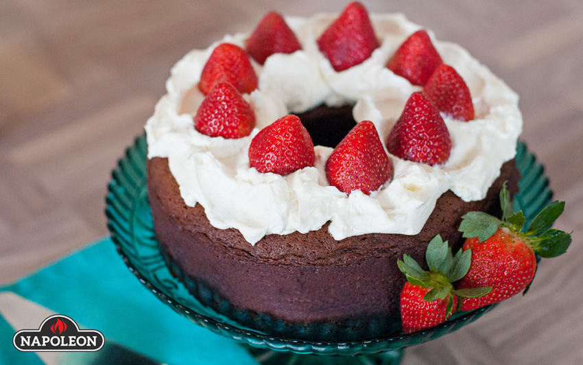 Serve 1 - Kahlua Chocolate Cake with Strawberries & Cream