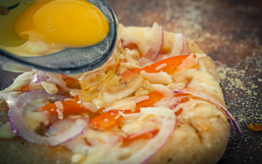 RecipeBlog - Breakfast Pizza - egg