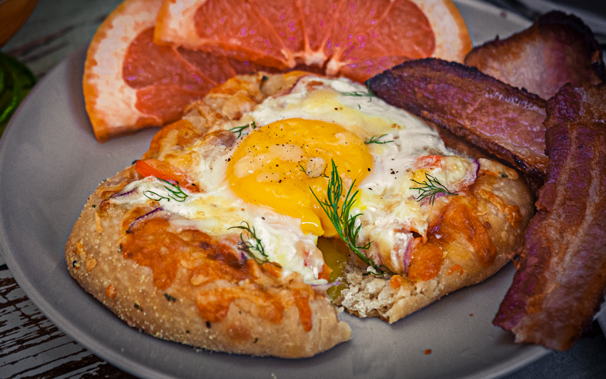 RecipeBlog - Breakfast Pizza - serve2