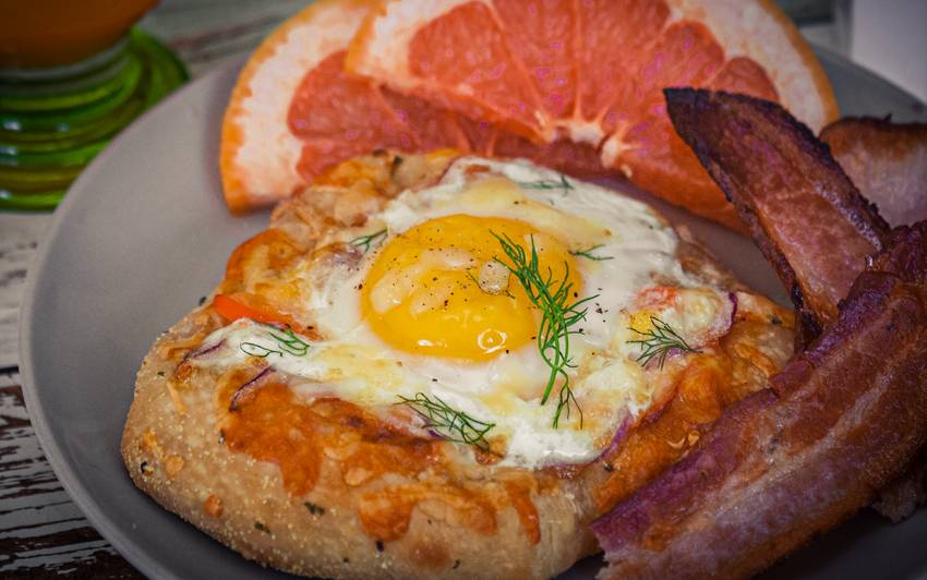 RecipeBlog - Breakfast Pizza - serve