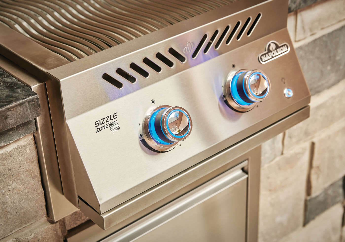 Gallery Image 3 - Built-in 700 Series Dual Infrared Burner